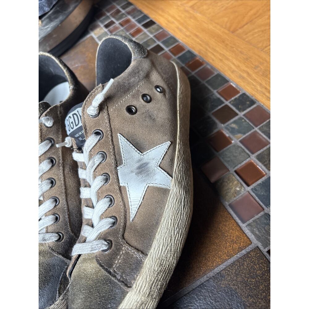 Golden Goose Super Star Men's Brown Suede Sneakers White Star Lace Up 42 EUC - Picture 3 of 16